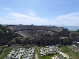 Side Antik Tiyatrosu
